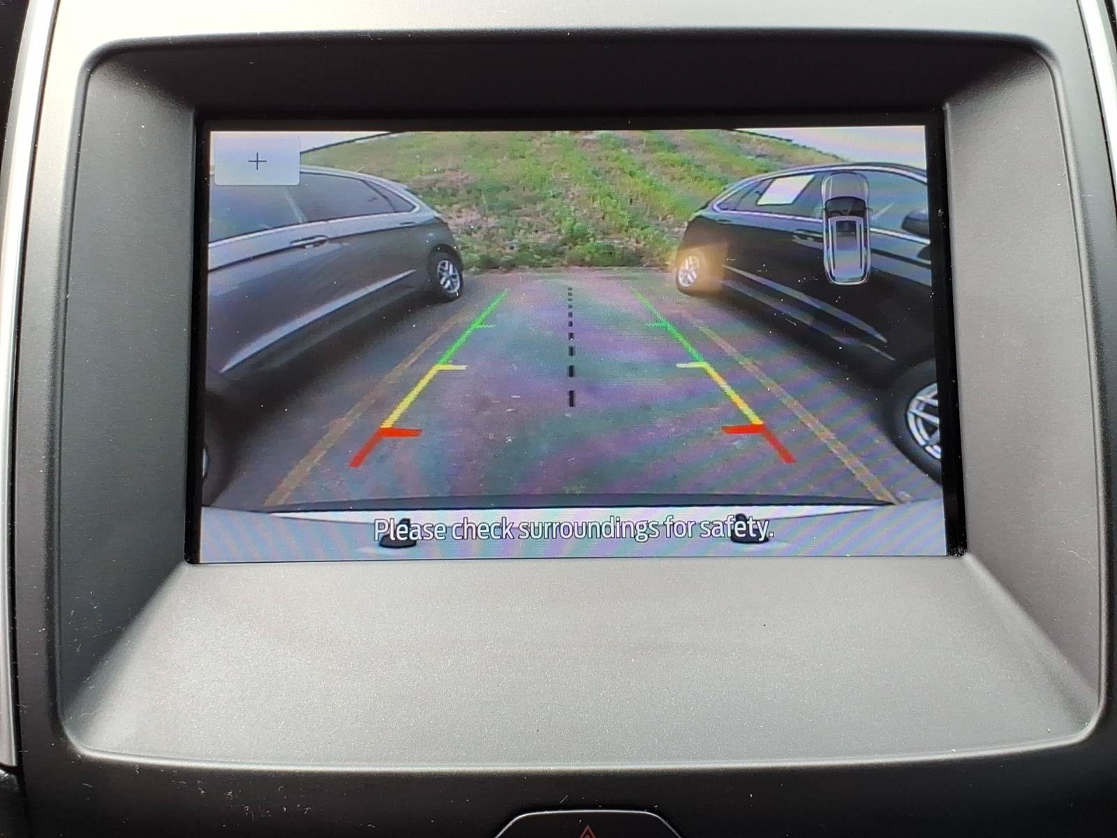 Used 2020 Ford Edge SEL w/ Convenience Package AWD/4WD image 16