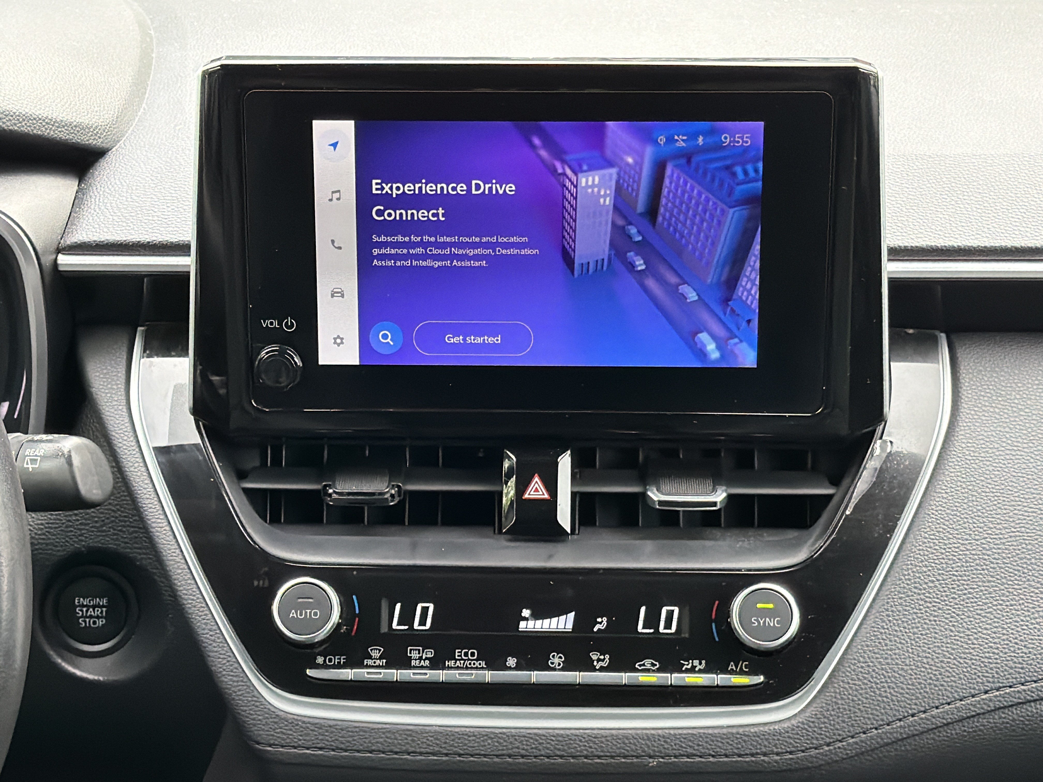 Used 2024 Toyota Corolla Cross XLE FWD image 4