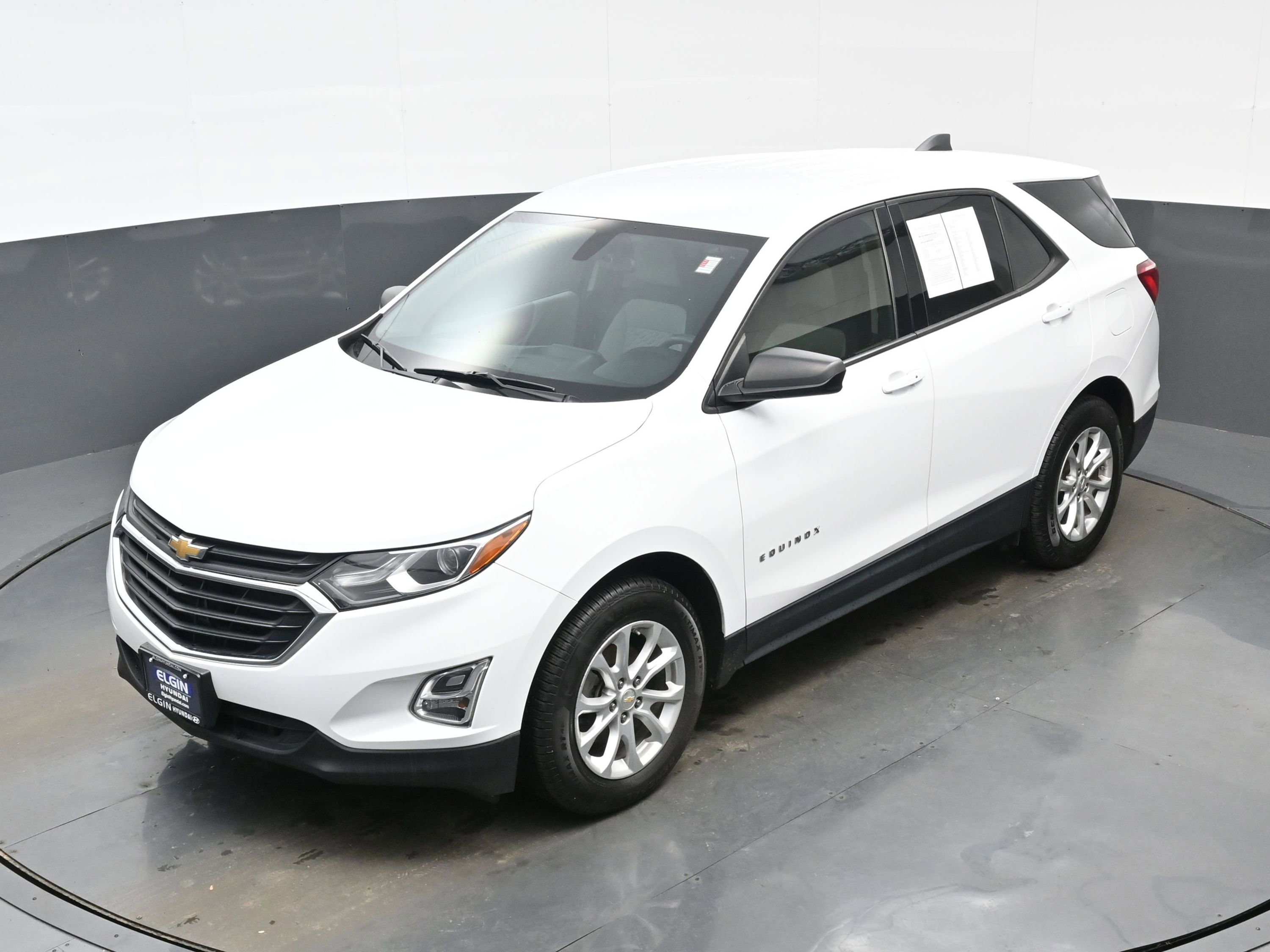 Used 2019 Chevrolet Equinox LS image 32