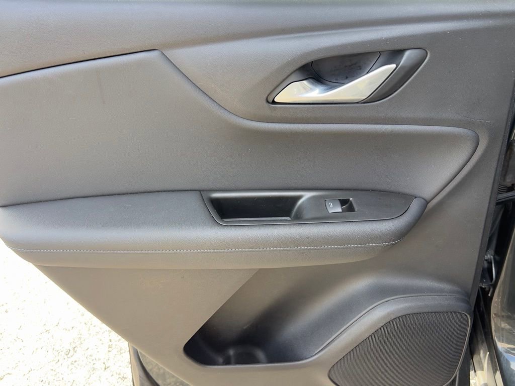 Used 2020 Chevrolet Blazer LT image 21