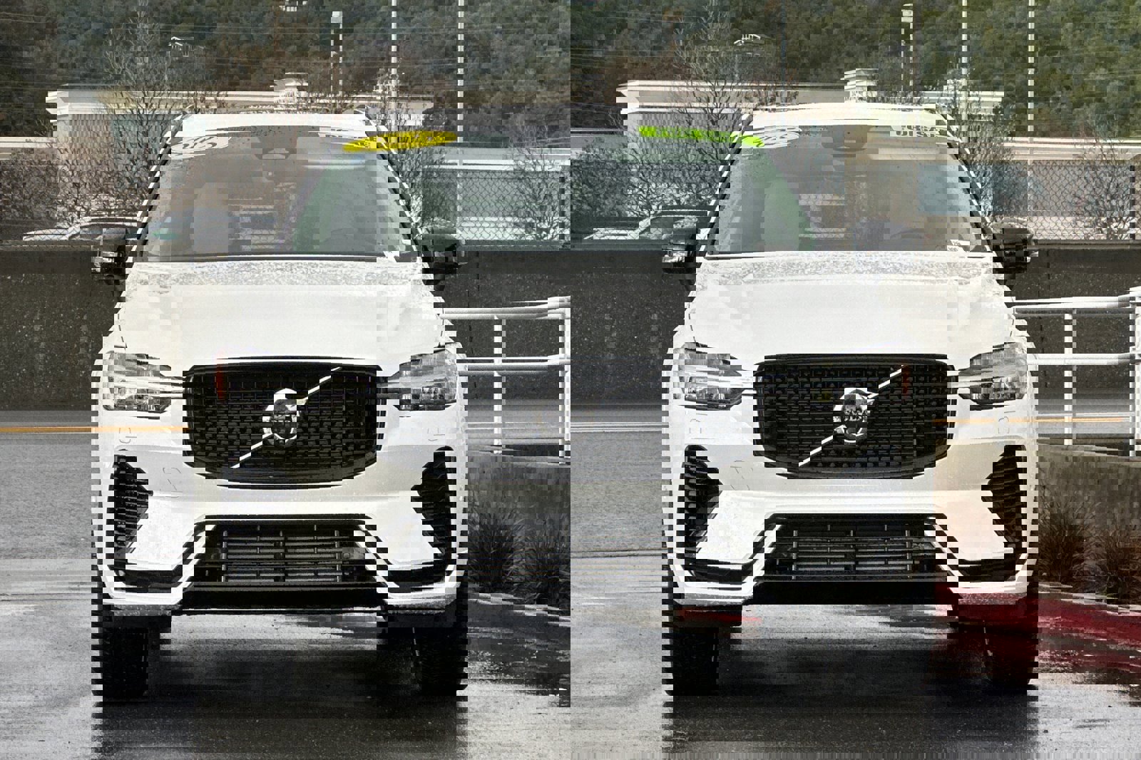 Certified 2025 Volvo XC60 T8 Ultra w/ Protection Package Premier image 11