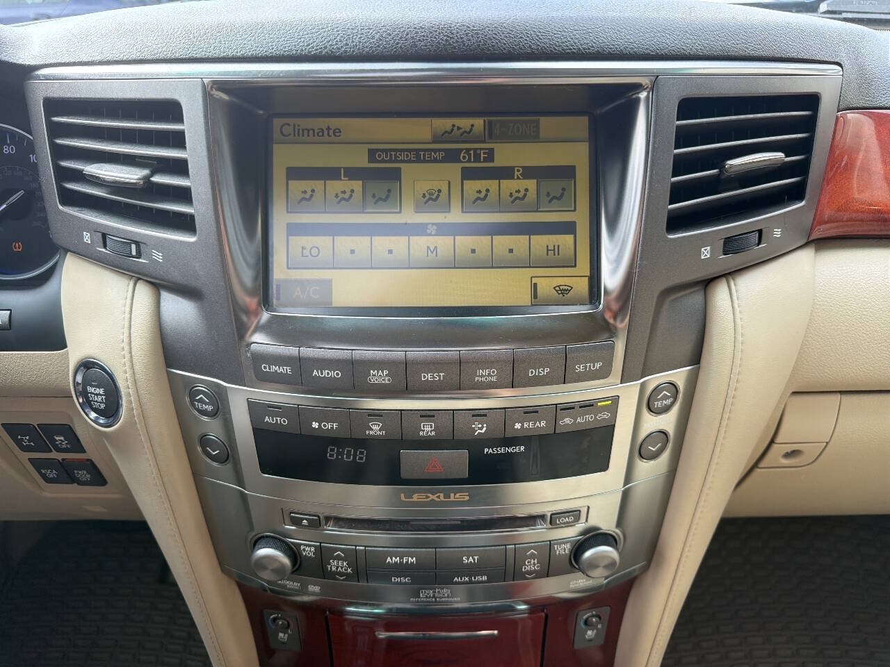 Used 2010 Lexus LX 570 4WD image 32
