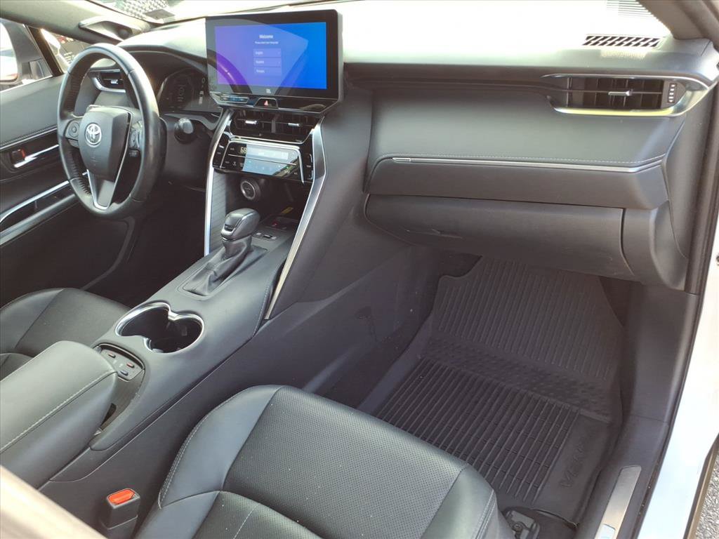 Used 2023 Toyota Venza Limited AWD/4WD image 18