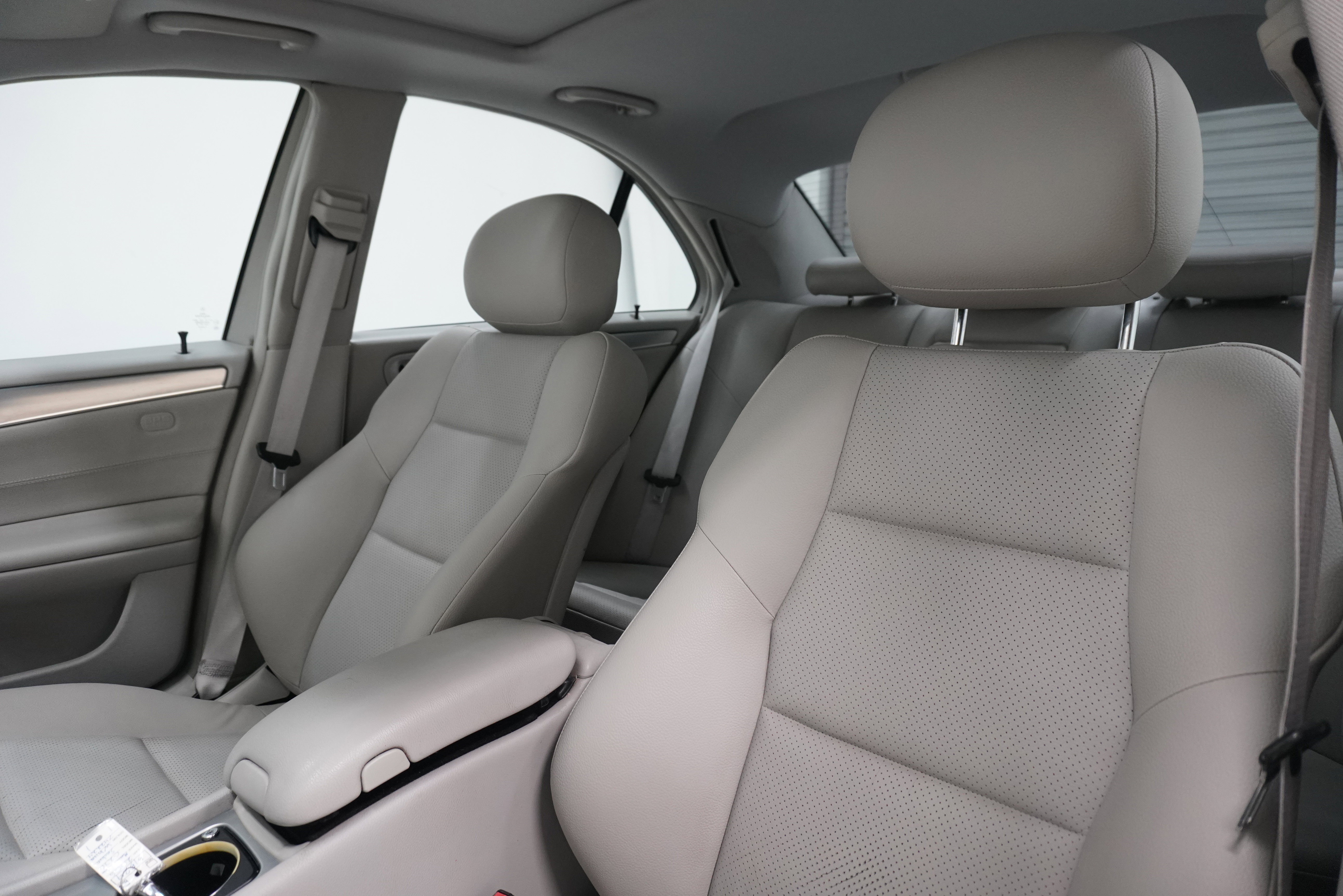 Used 2006 Mercedes-Benz C 230 Sedan image 11