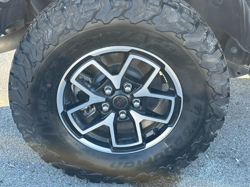 Used 2025 Jeep Wrangler Unlimited Rubicon image 7