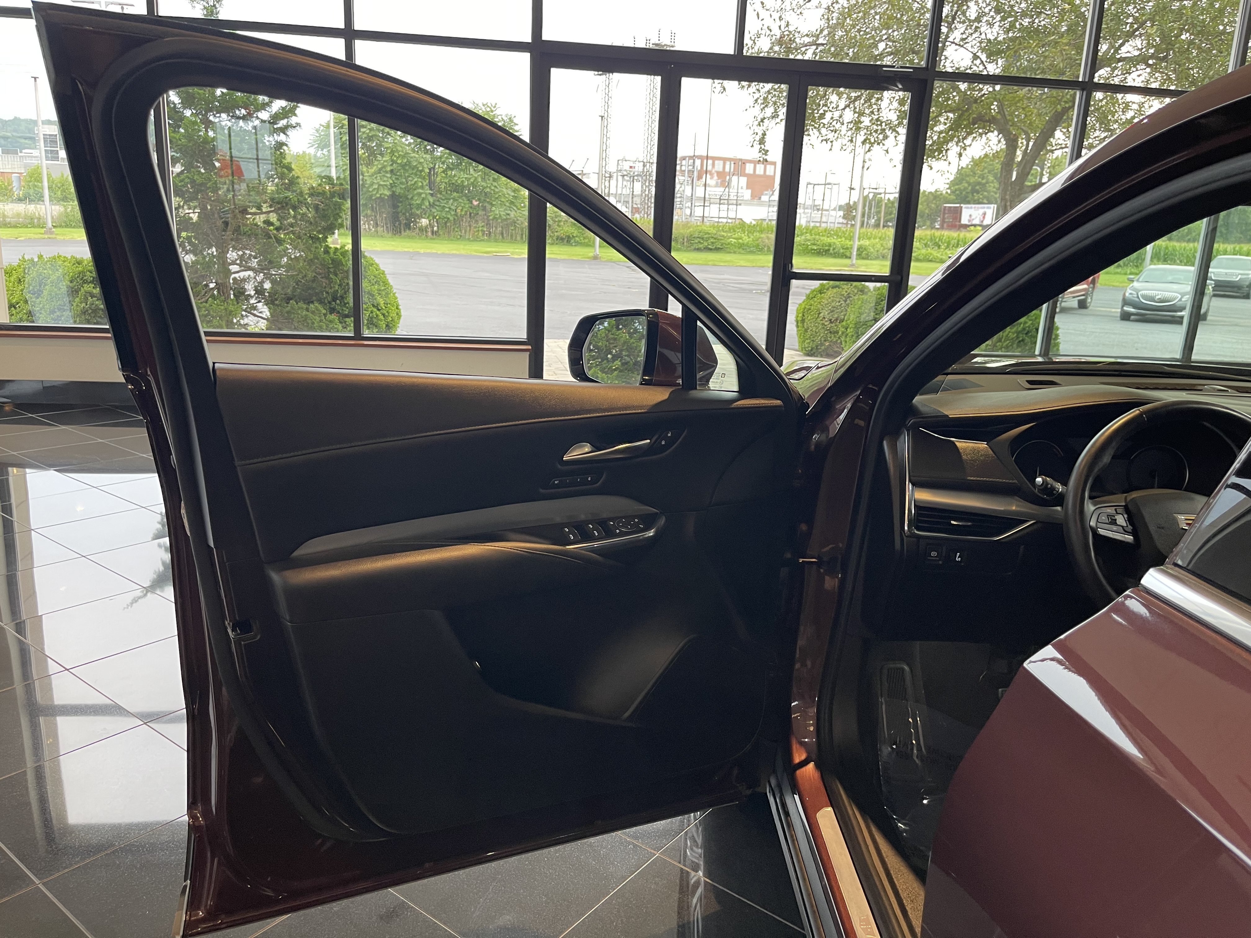 Certified 2023 Cadillac XT4 Premium Luxury AWD/4WD image 13
