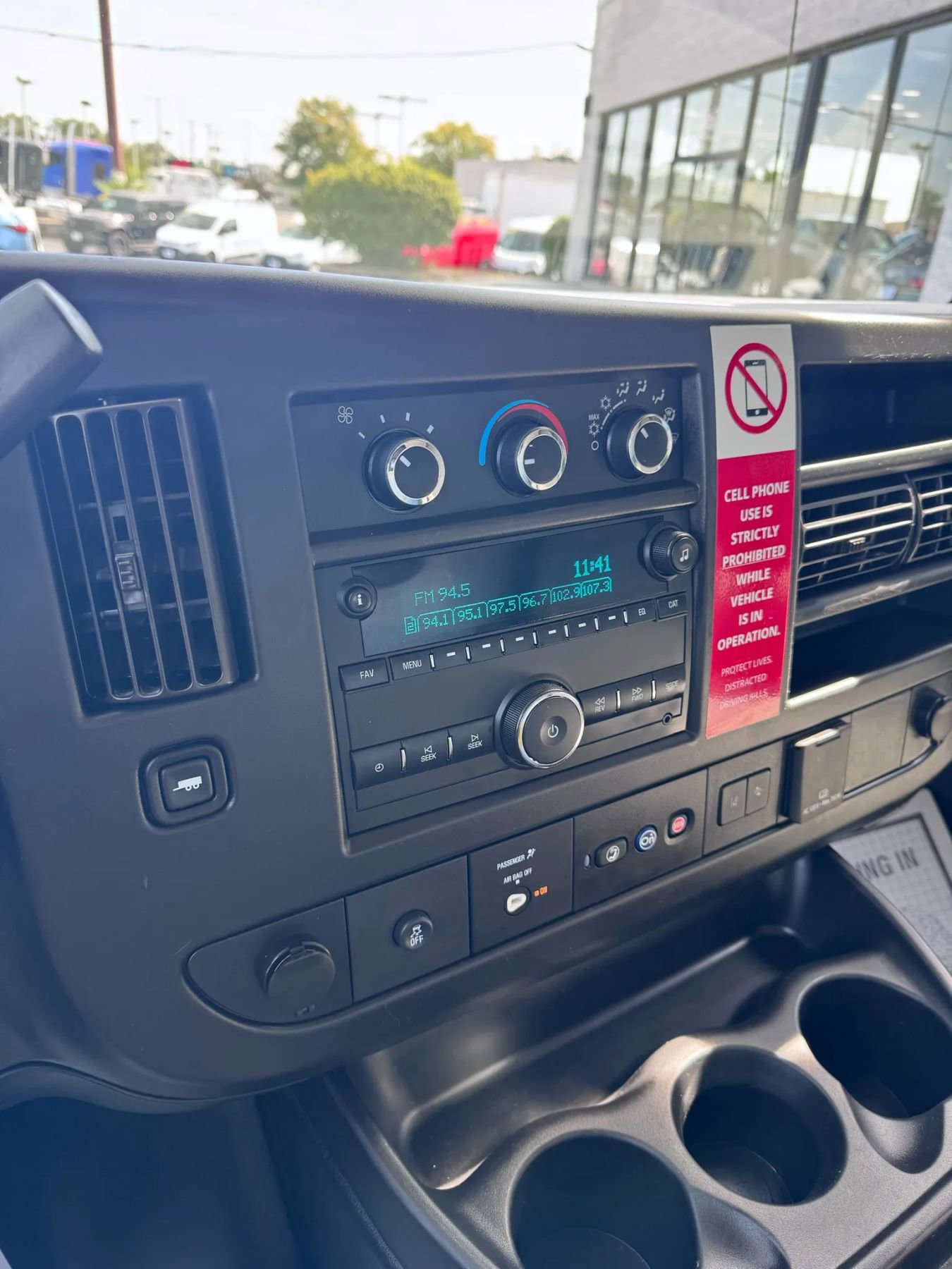 Used 2019 Chevrolet Express 2500 image 18