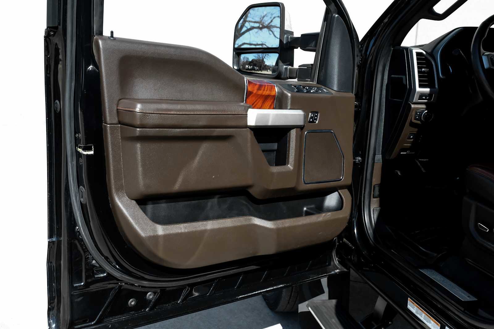 Used 2022 Ford F450 King Ranch w/ King Ranch Ultimate Package image 40