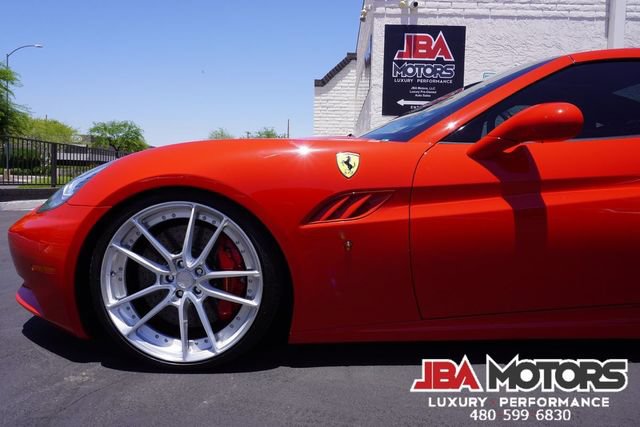 Used 2014 Ferrari California RWD image 49