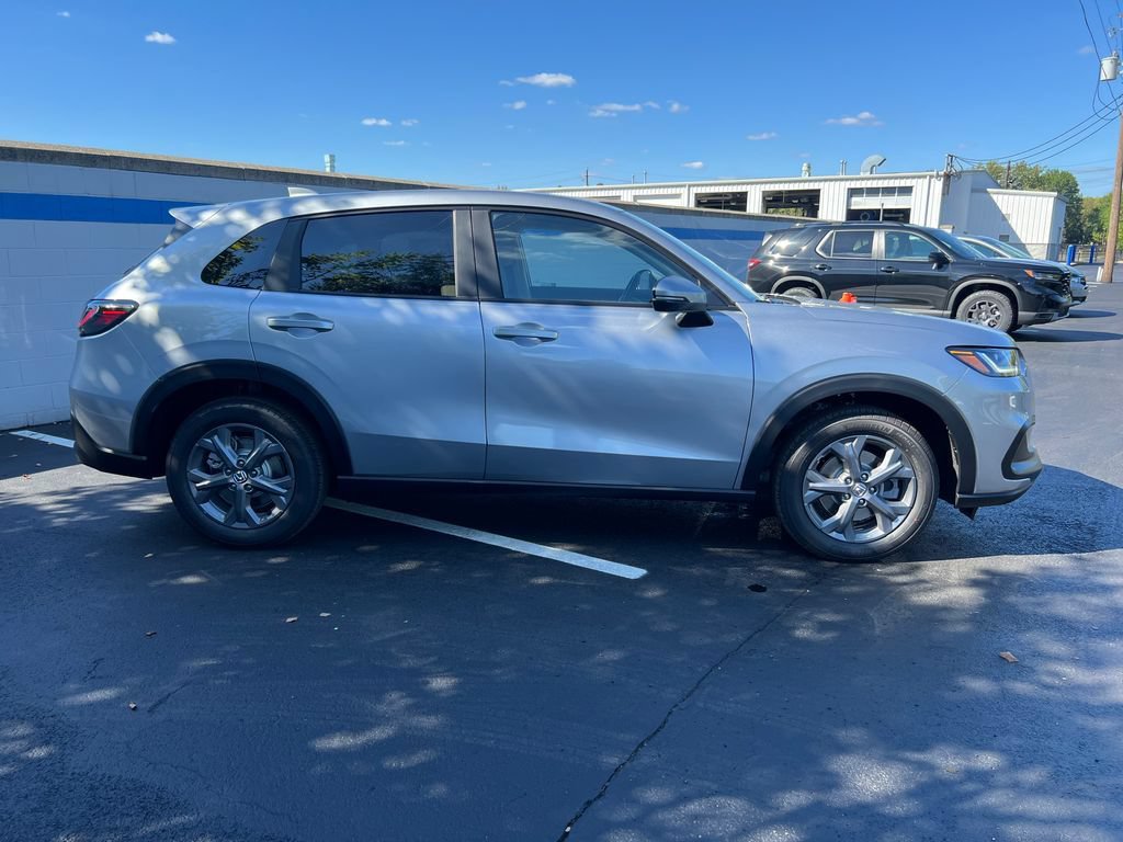 New 2027 Honda HR-V LX image 6