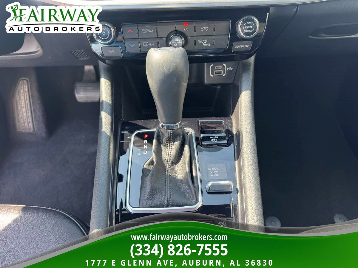 Used 2023 Jeep Compass Latitude w/ Sun and Sound Group AWD/4WD image 24