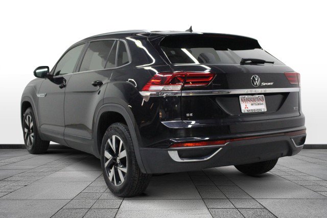 Used 2022 Volkswagen Atlas Cross Sport SE image 5