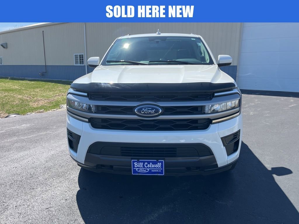 Used 2023 Ford Expedition XLT image 9