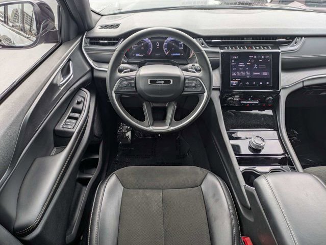 Used 2023 Jeep Grand Cherokee L Laredo AWD/4WD image 18
