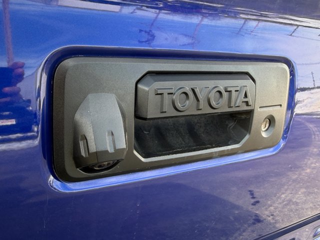 Used 2023 Toyota Tacoma TRD Off-Road image 25