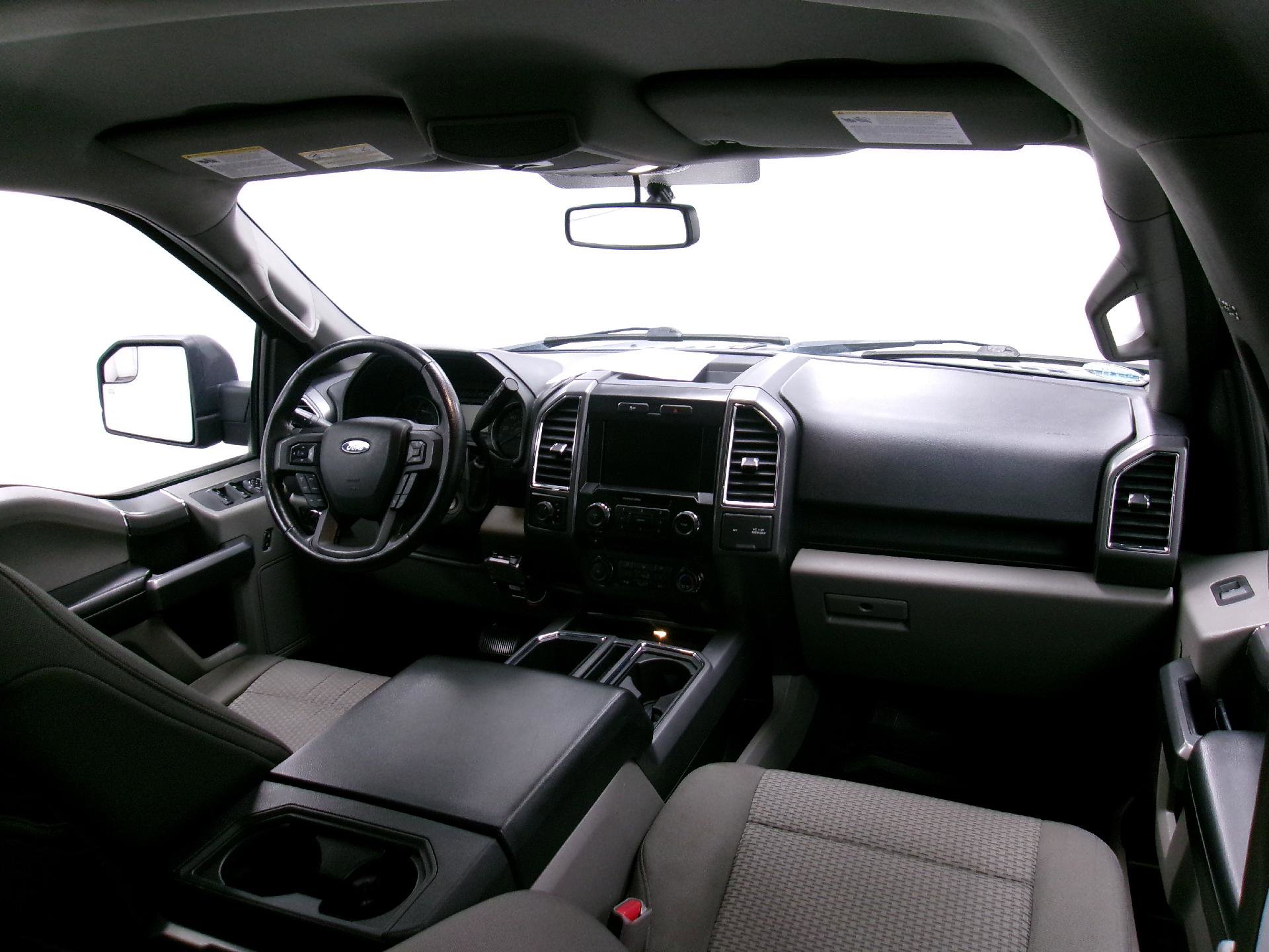 Used 2015 Ford F150 XLT w/ Equipment Group 302A Luxury image 2