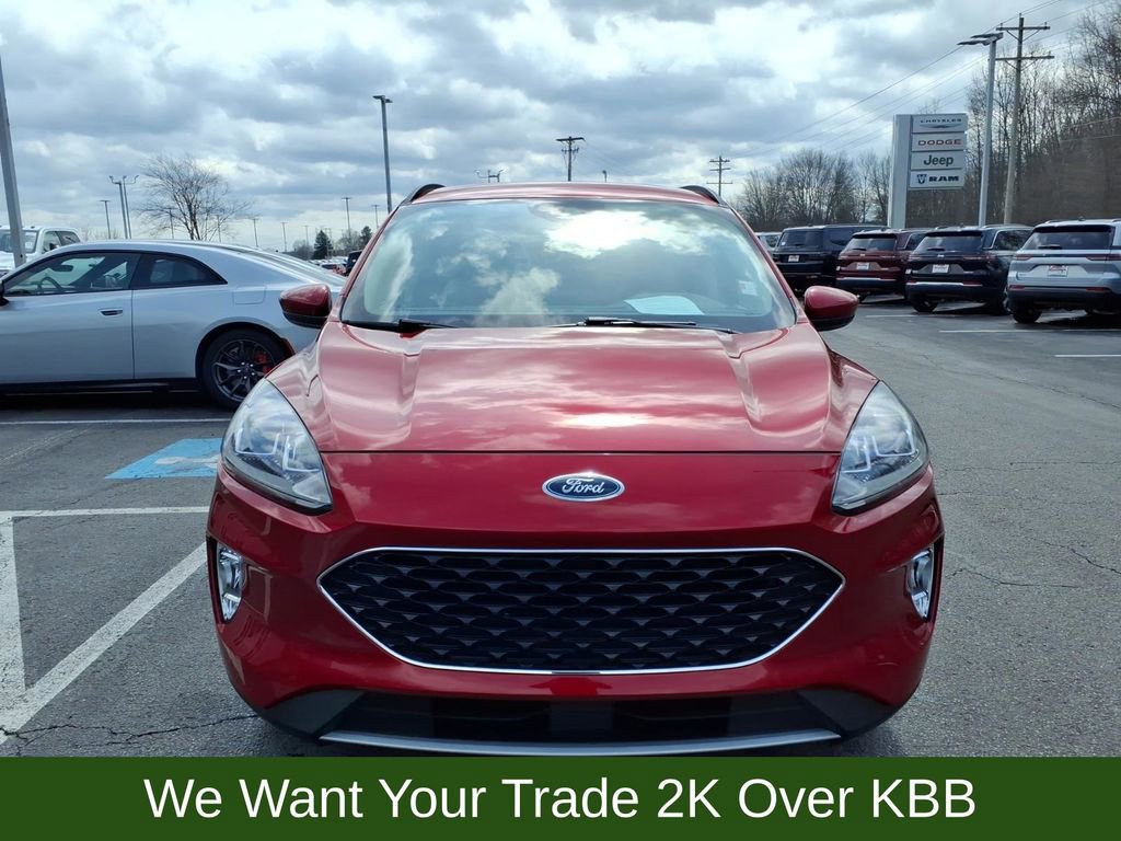 Used 2020 Ford Escape SEL image 3