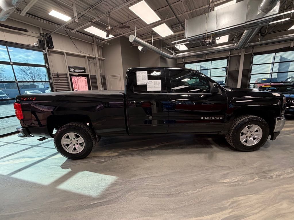 Used 2018 Chevrolet Silverado 1500 LT w/ All Star Edition image 23