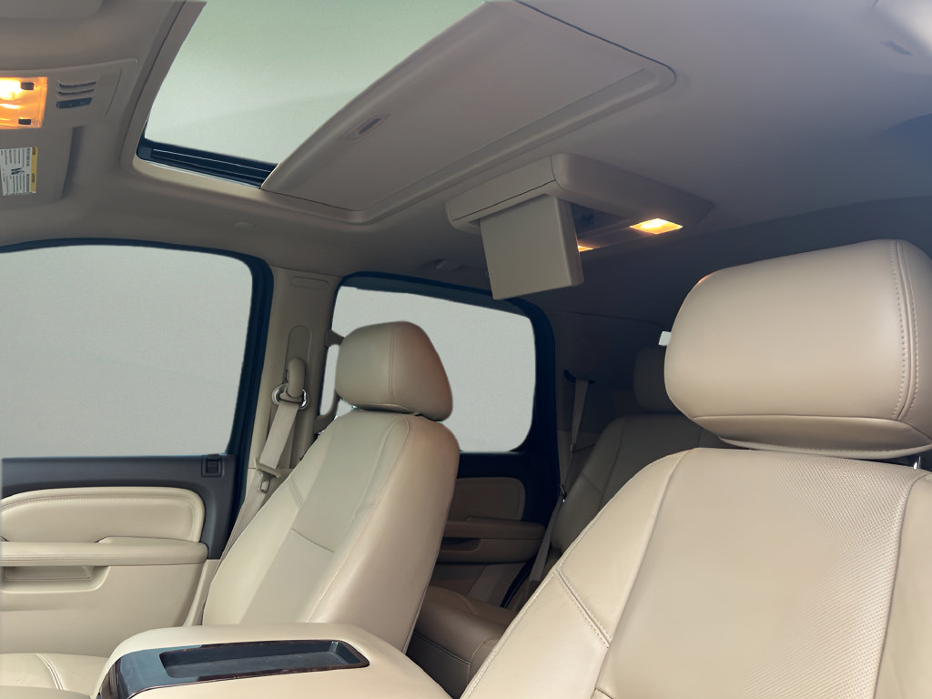Used 2012 GMC Yukon Denali AWD/4WD image 20