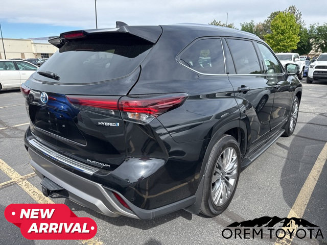 Used 2024 Toyota Highlander Platinum AWD/4WD image 17