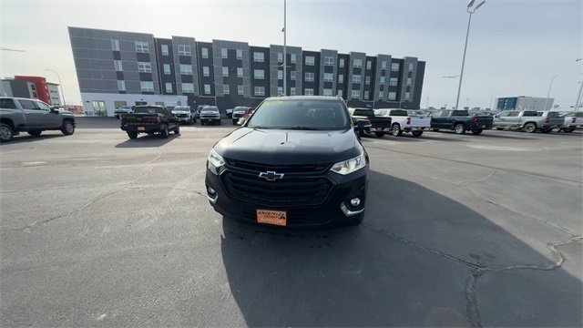Used 2019 Chevrolet Traverse LT w/ LPO, Blackout Package image 3