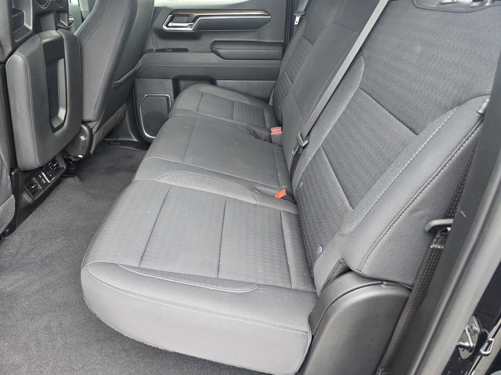 Used 2023 Chevrolet Silverado 1500 LT AWD/4WD image 13