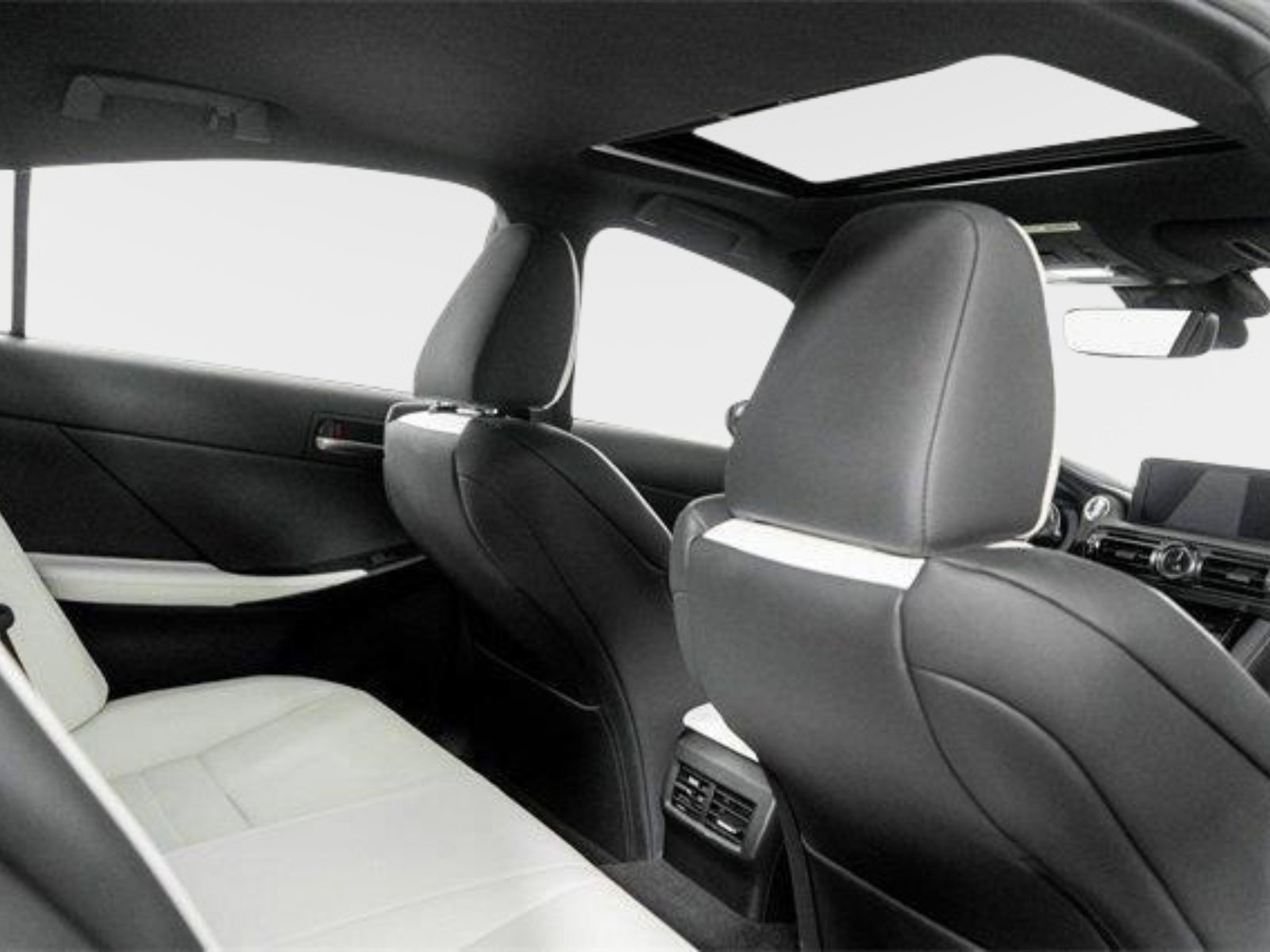 Used 2024 Lexus IS 500 w/ Accessory Package image 30