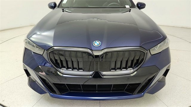 Used 2025 BMW i5 eDrive40i w/ M Sport Package image 8