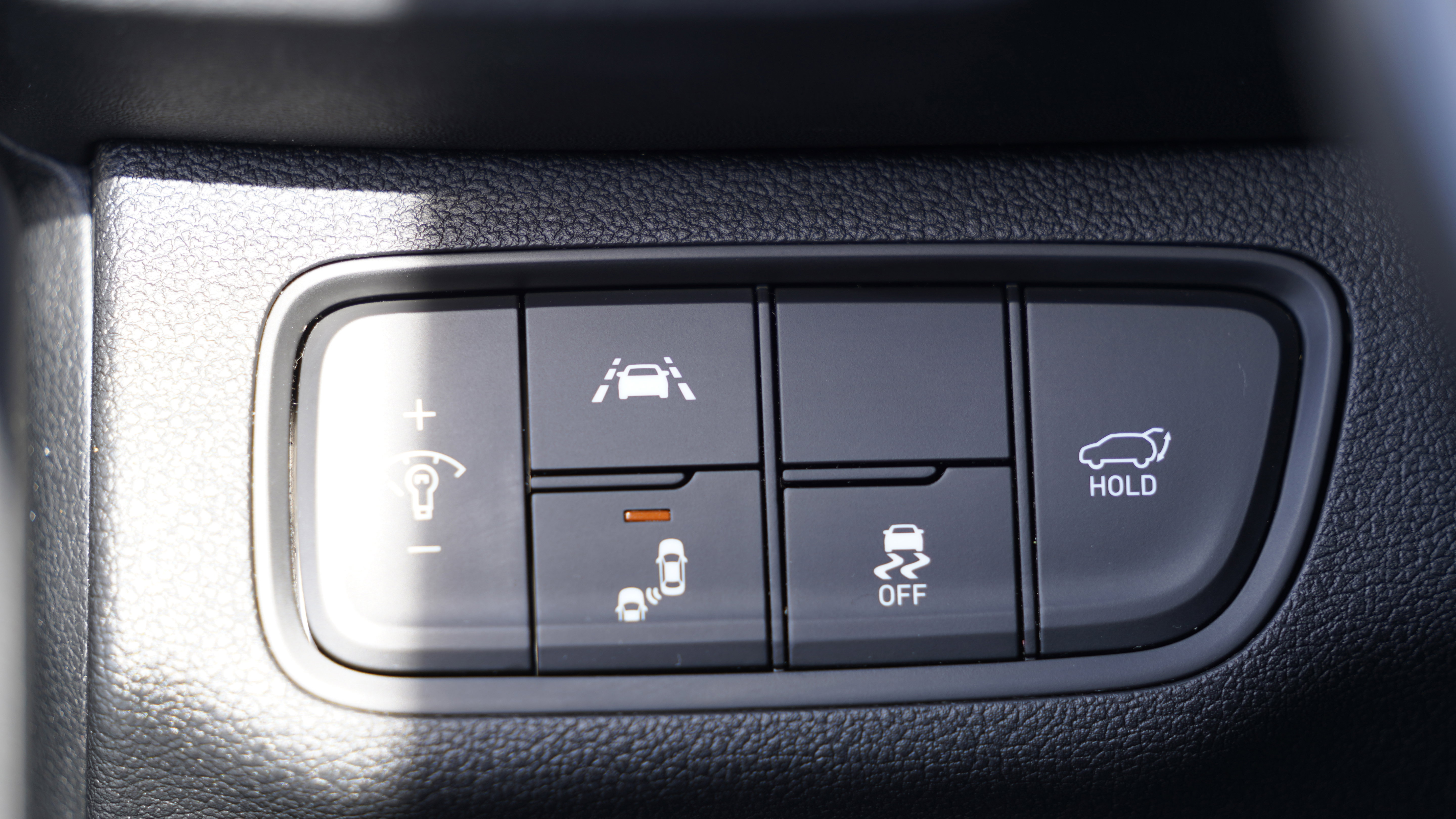 Used 2019 Hyundai Santa Fe Limited FWD image 17