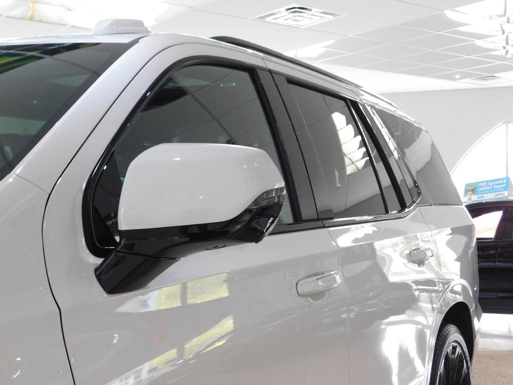 Used 2026 Cadillac Escalade V AWD/4WD image 19