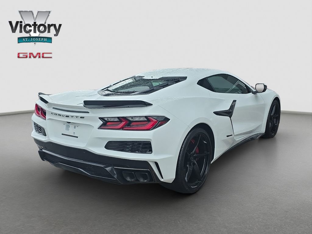 Used 2025 Chevrolet Corvette E-Ray w/ Stealth Interior Trim Package image 16