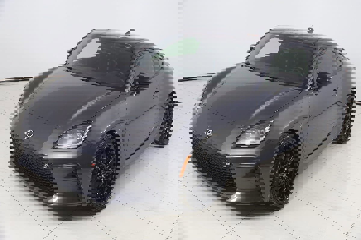 Used 2024 Toyota GR86 Premium image 22