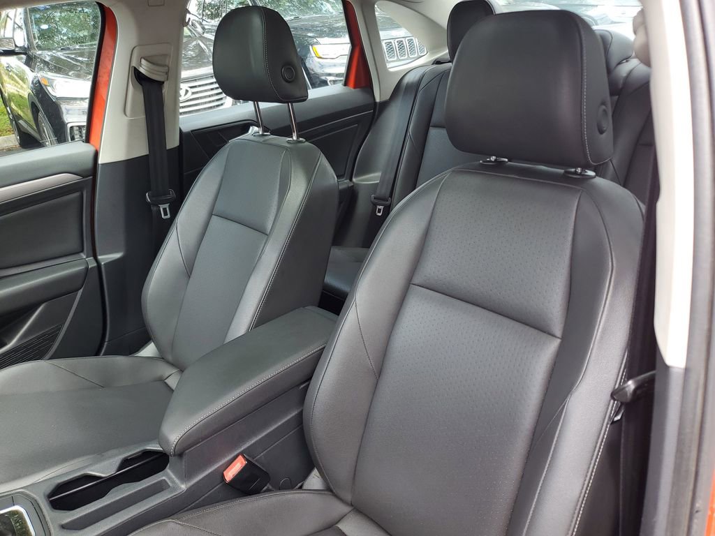 Used 2020 Volkswagen Jetta SE w/ SE Cold Weather Package image 20