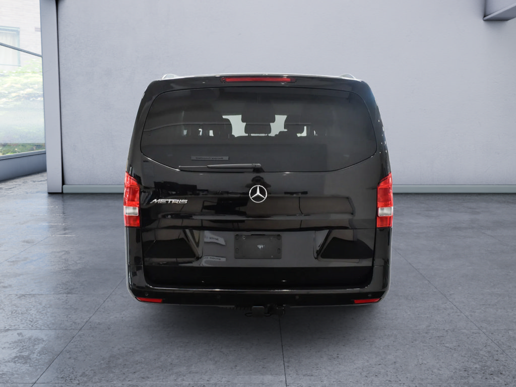 Used 2016 Mercedes-Benz Metris Passenger image 5