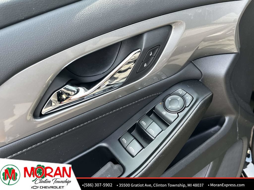 Certified 2023 Chevrolet Traverse LT FWD image 16