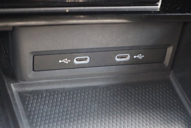 Used 2024 Volkswagen Atlas SE AWD/4WD image 26