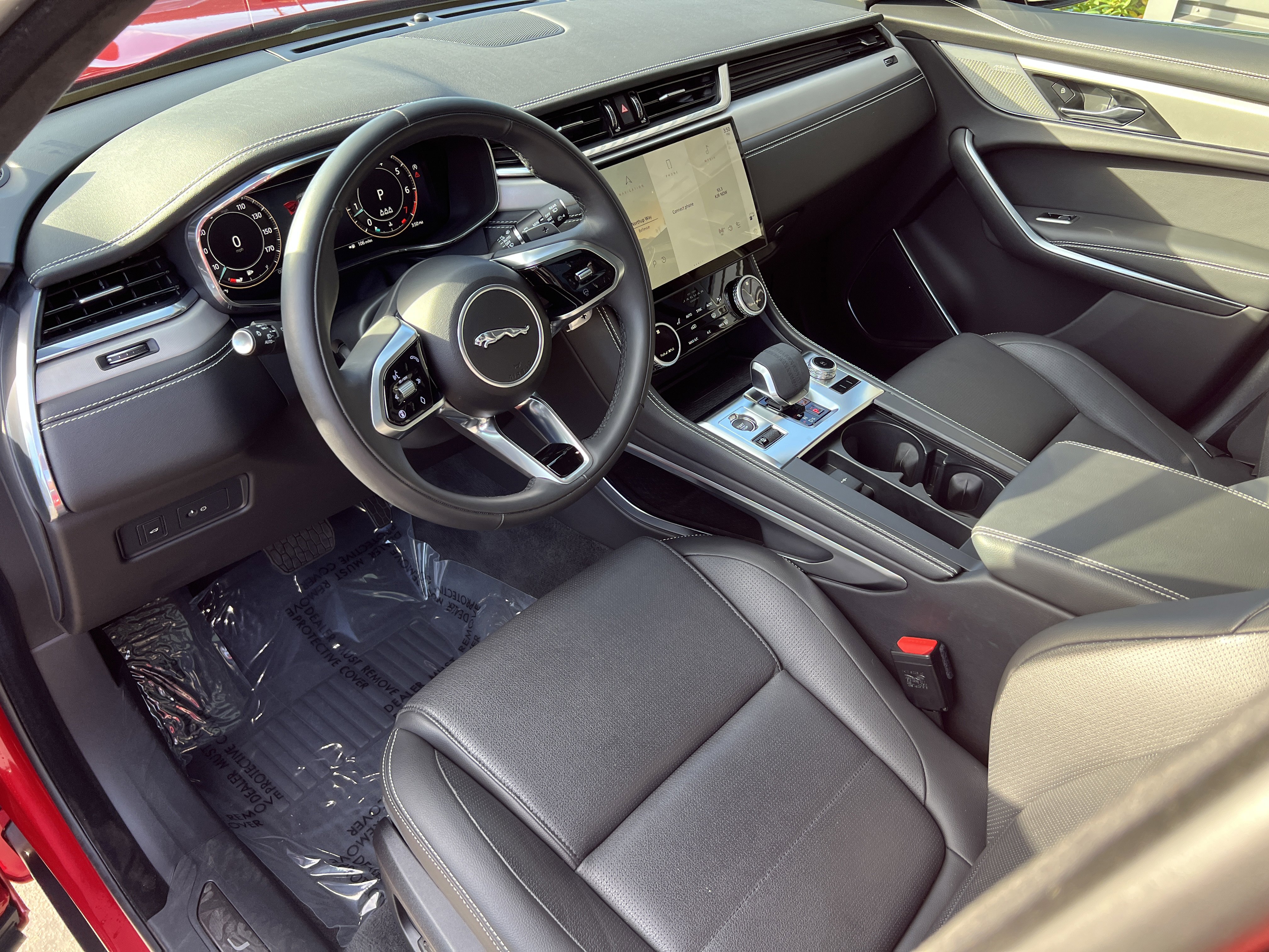 Certified 2025 Jaguar F-PACE R-Dynamic S image 21