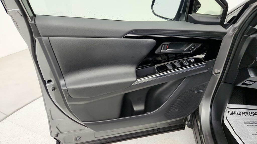 Used 2023 Subaru Solterra AWD image 10