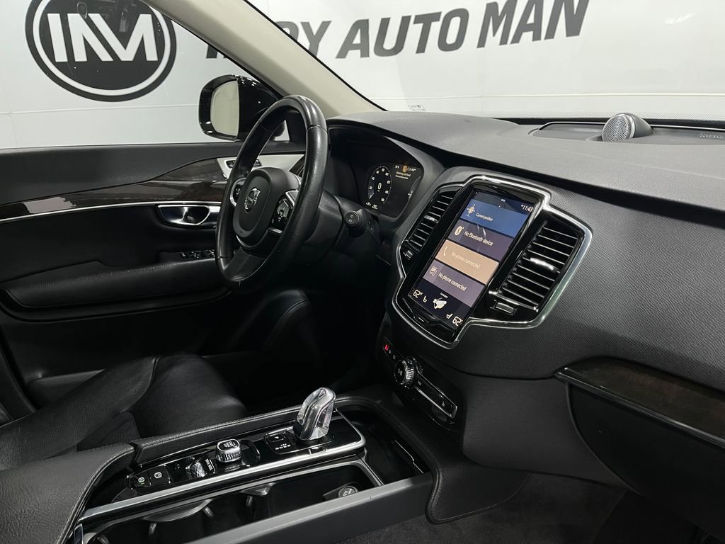 Used 2018 Volvo XC90 T8 Momentum w/ Convenience Package image 21