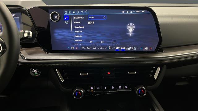 New 2026 Chevrolet Suburban Premier AWD/4WD image 13