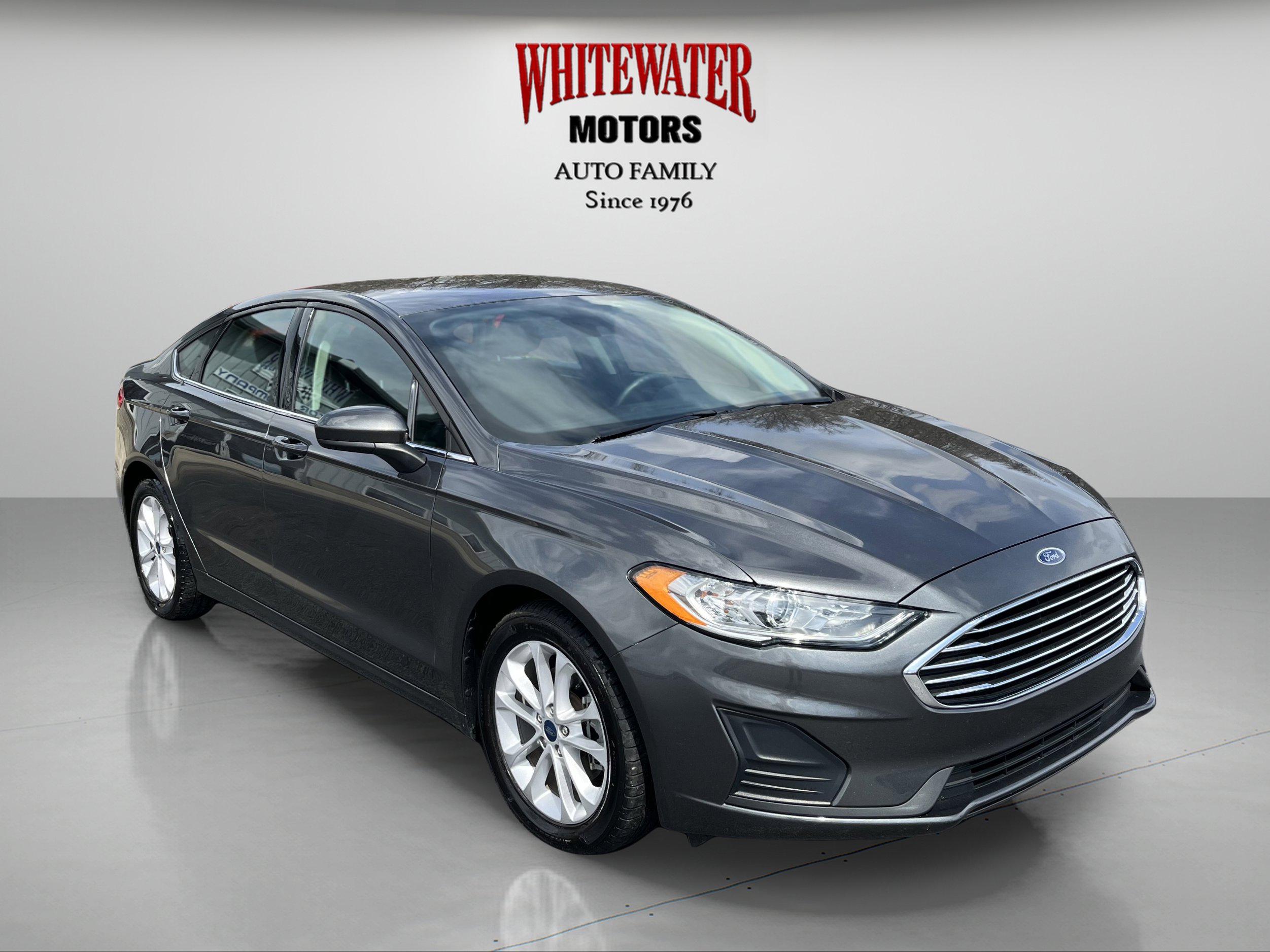 Used 2020 Ford Fusion SE image 7