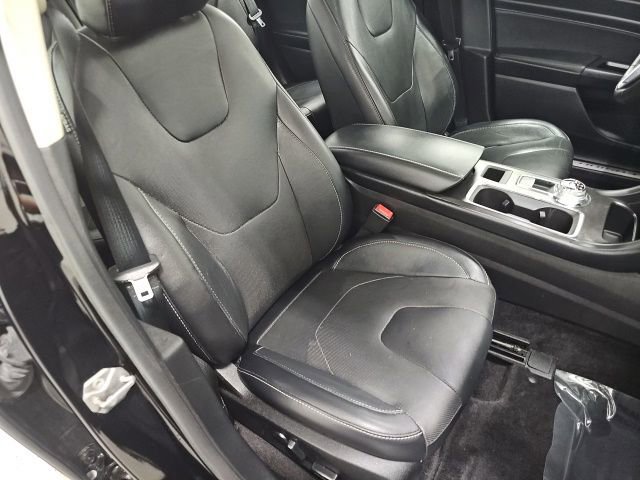 Used 2017 Ford Fusion Titanium image 36