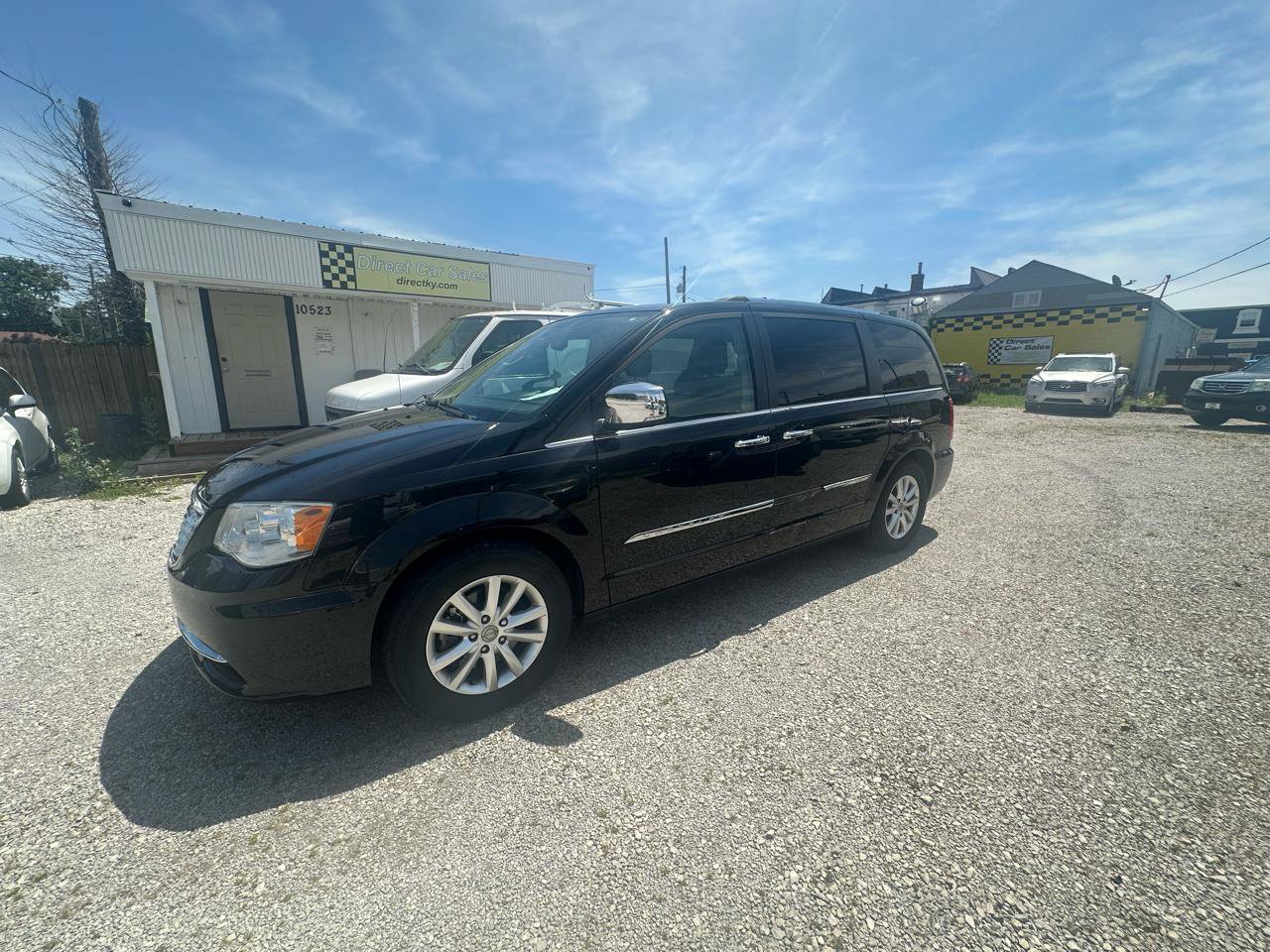 Used 2015 Chrysler Town & Country Limited Platinum