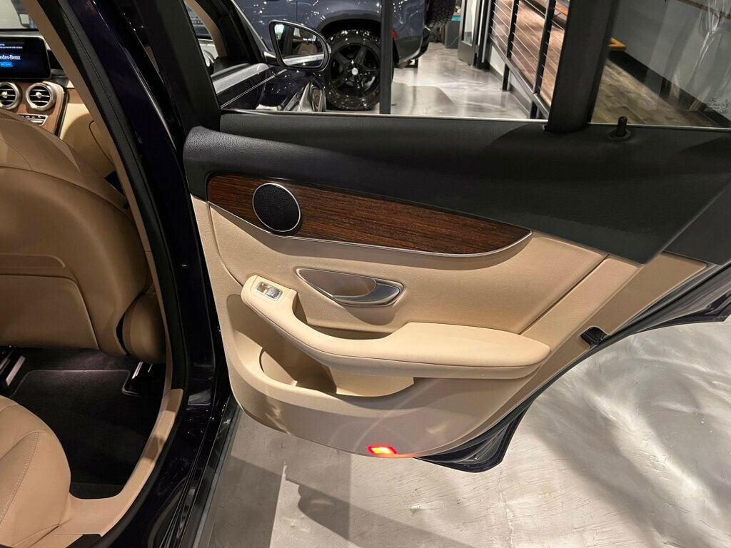 Used 2020 Mercedes-Benz GLC 300 4MATIC Coupe image 26