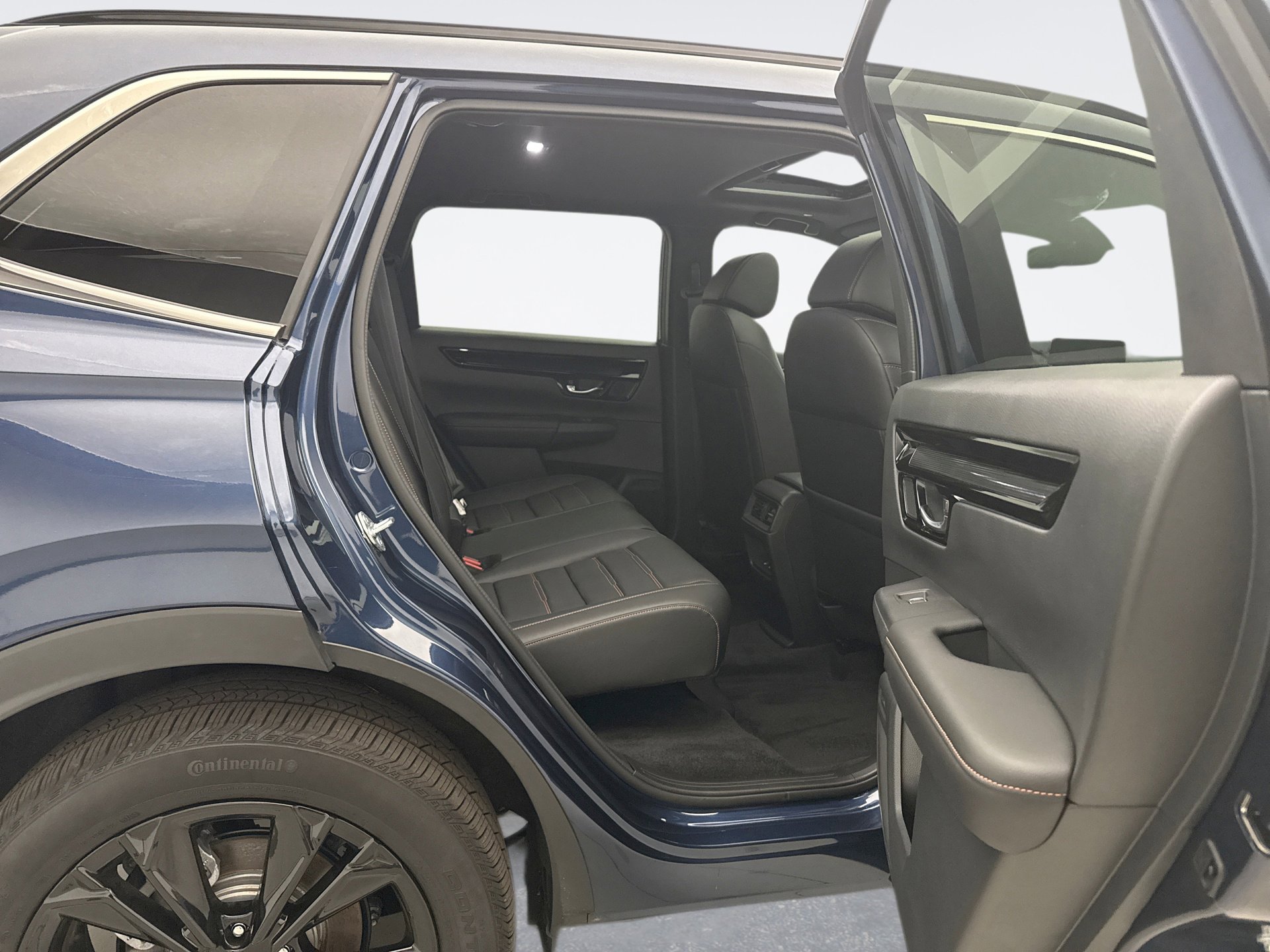 Used 2025 Honda CR-V Sport Touring image 21