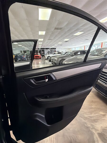 Used 2019 Subaru Legacy 2.5i Premium AWD/4WD image 21