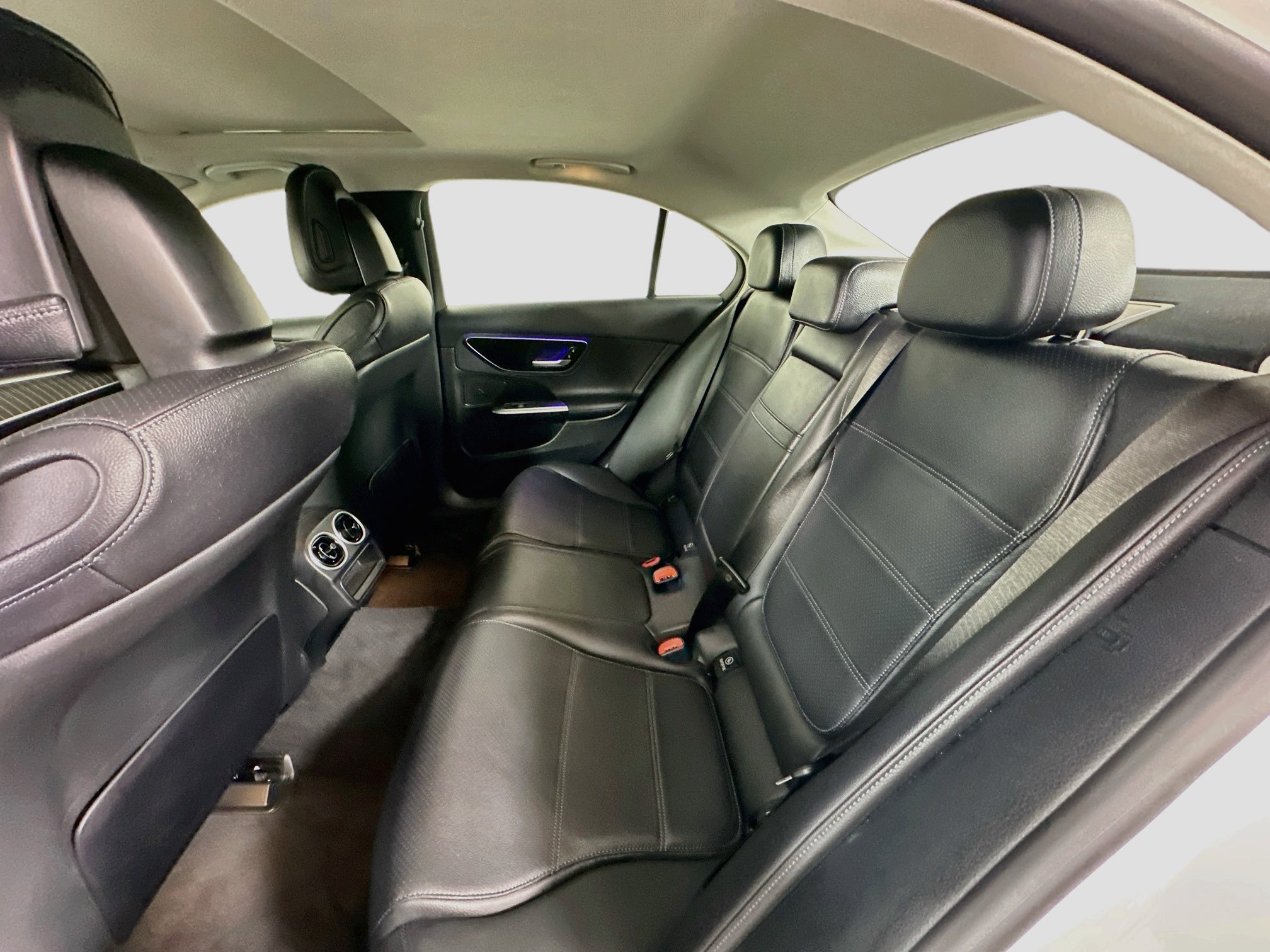 Used 2023 Mercedes-Benz C 300 Sedan image 28