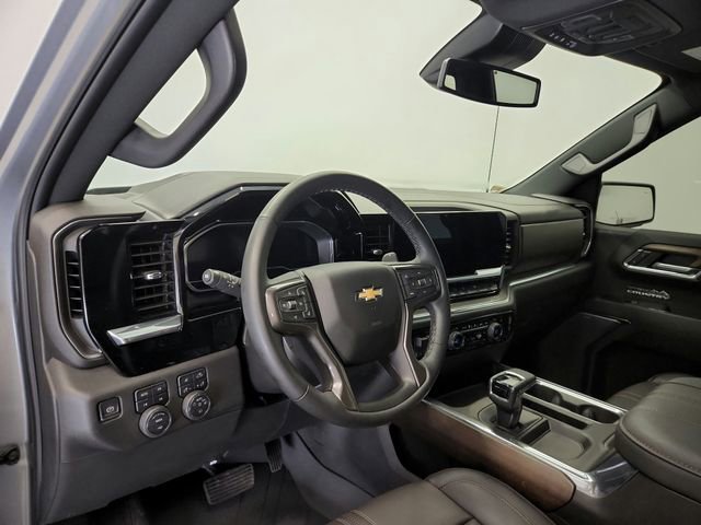 Used 2024 Chevrolet Silverado 1500 High Country w/ High Country Premium Package image 17