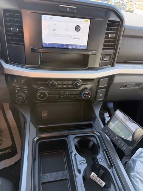 New 2026 Ford F550 4x4 Supercab Super Duty w/ XLT Value Package image 31