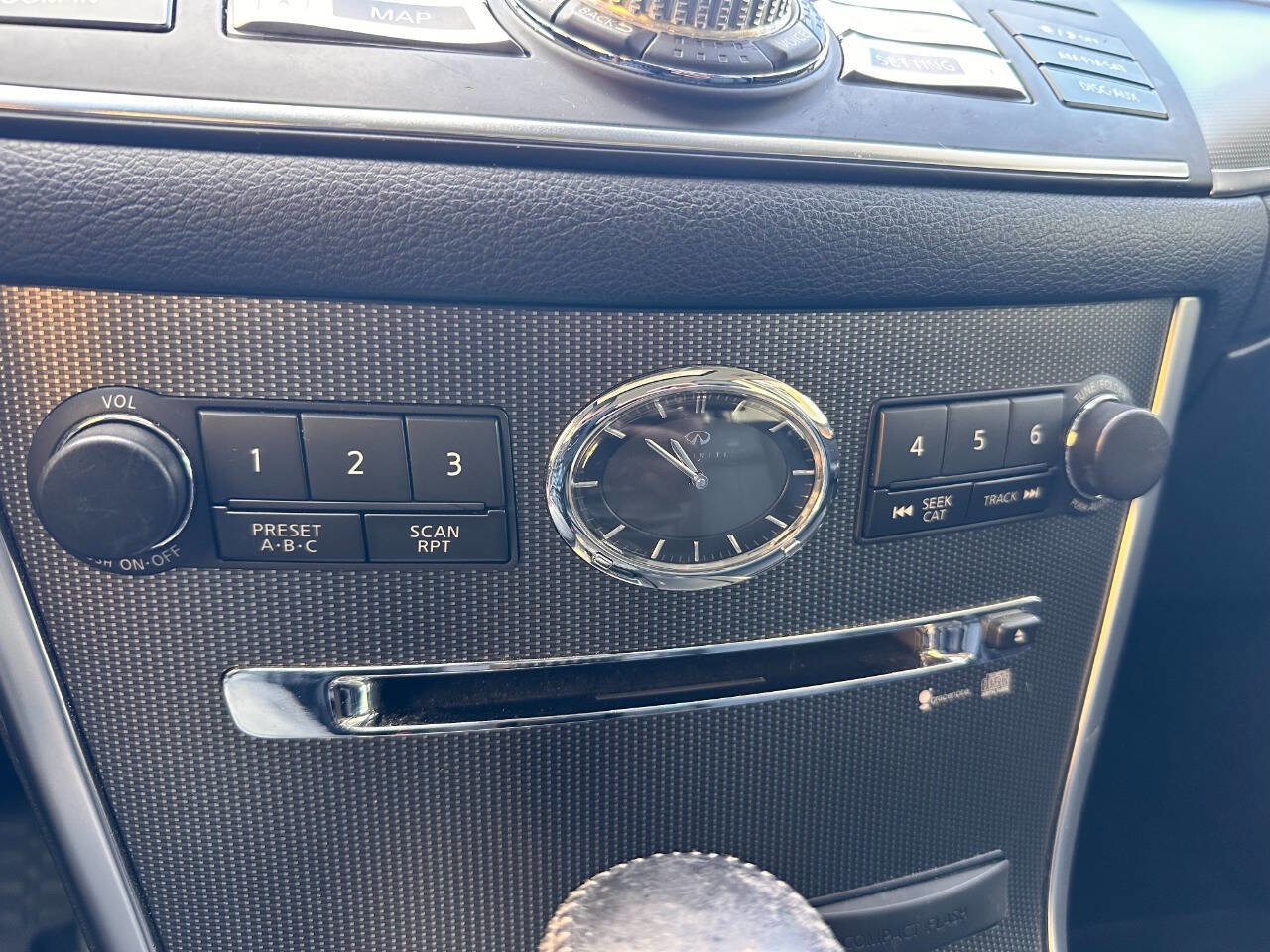 Used 2008 INFINITI M45 w/ Technology Pkg RWD image 47